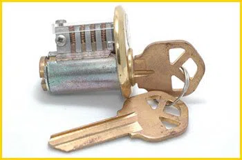 Metro Locksmith Services Cincinnati, OH 513-323-3137 - 12-rekeying-locks