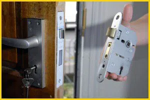 Metro Locksmith Services Cincinnati, OH 513-323-3137 - 13-lock-replace